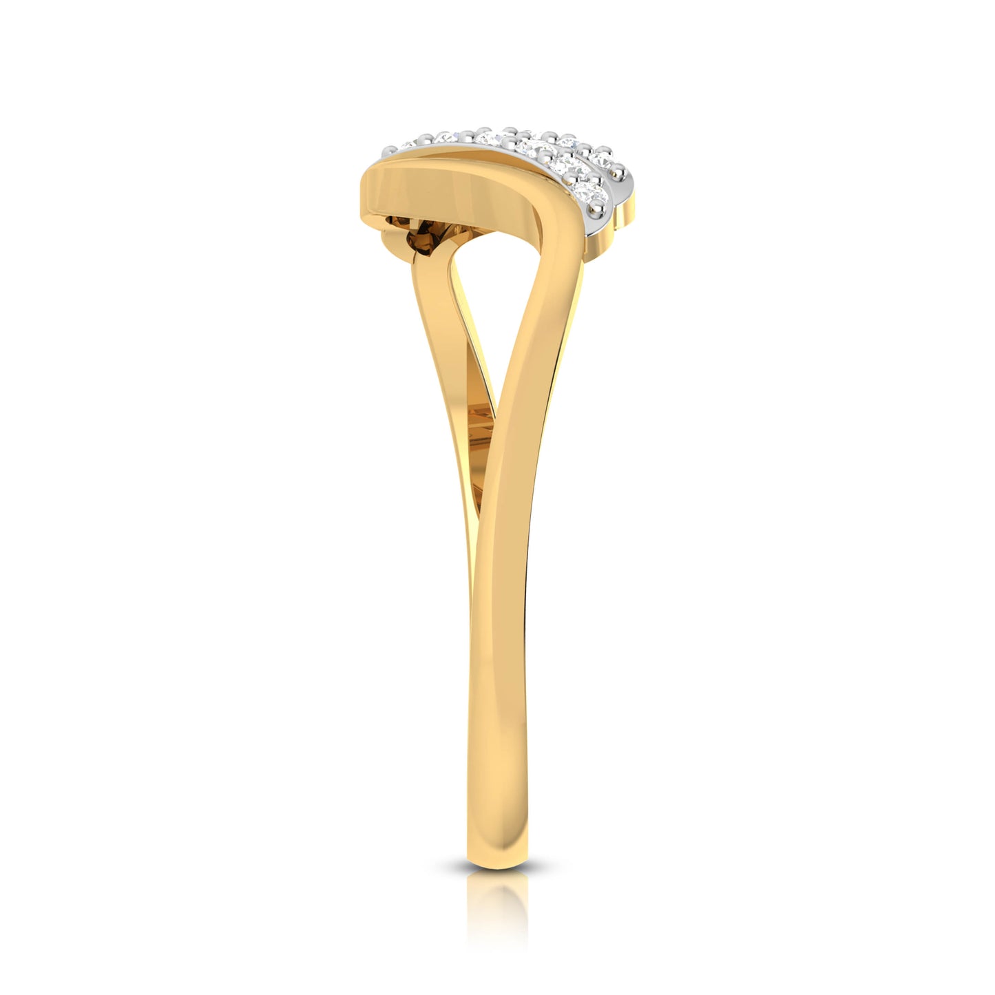 Opulent Oceanic 18Kt Diamond Ring