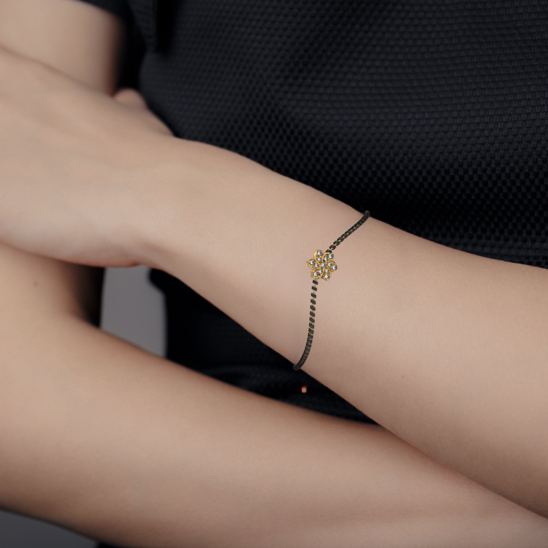 Glittering Grove Diamond Bracelet