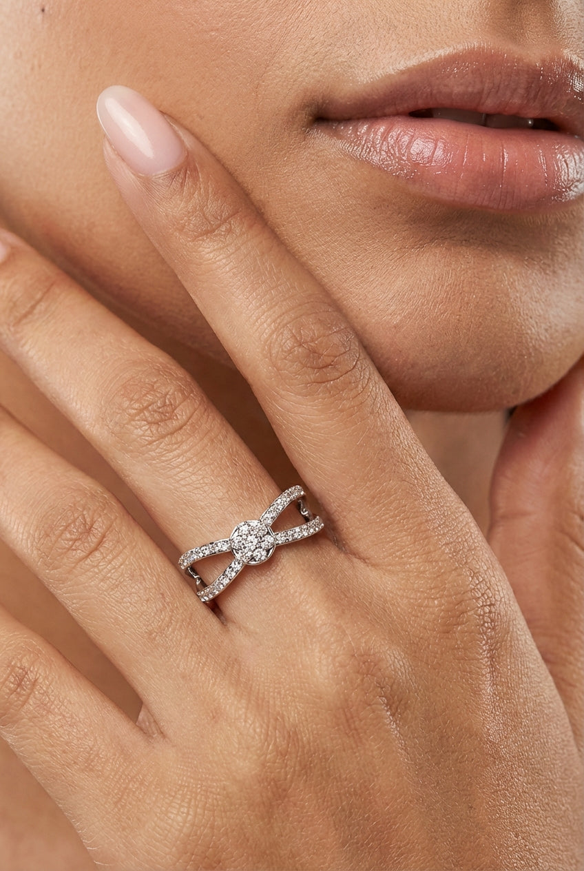 Celestial Embrace 18Kt Diamond Ring model_white view