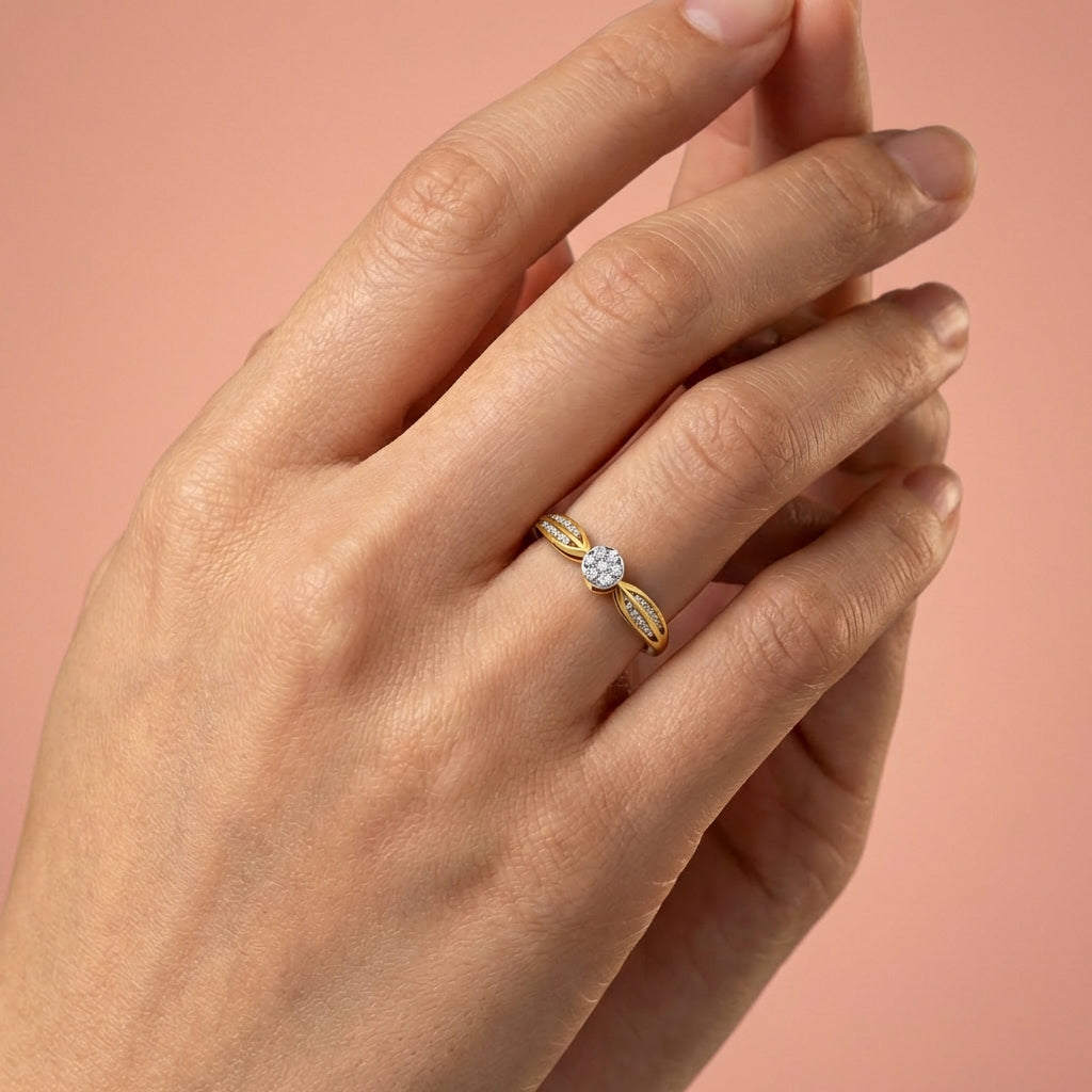 Crimson Glow 18Kt Diamond Ring model view