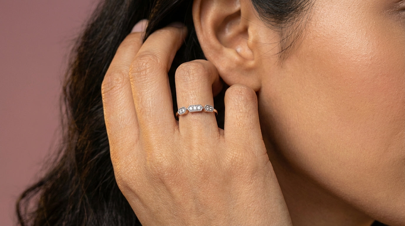 Dazzle 18Kt Diamond Ring model_rose view
