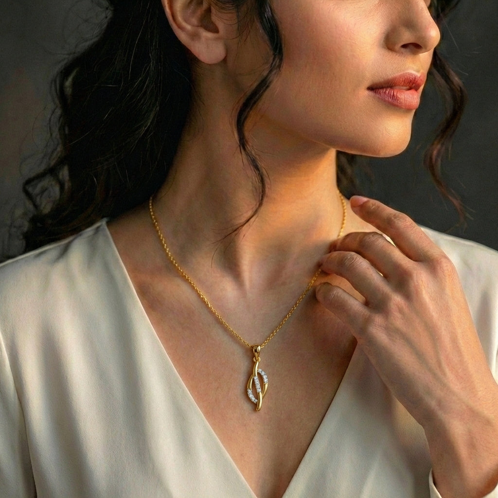 Enchanted Eden Diamond Pendant 18K model_yellow-1 view