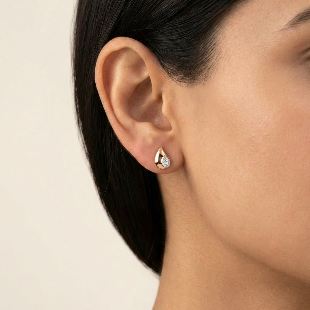 Enchanted Elegance Diamond Earring 18K model_rose view