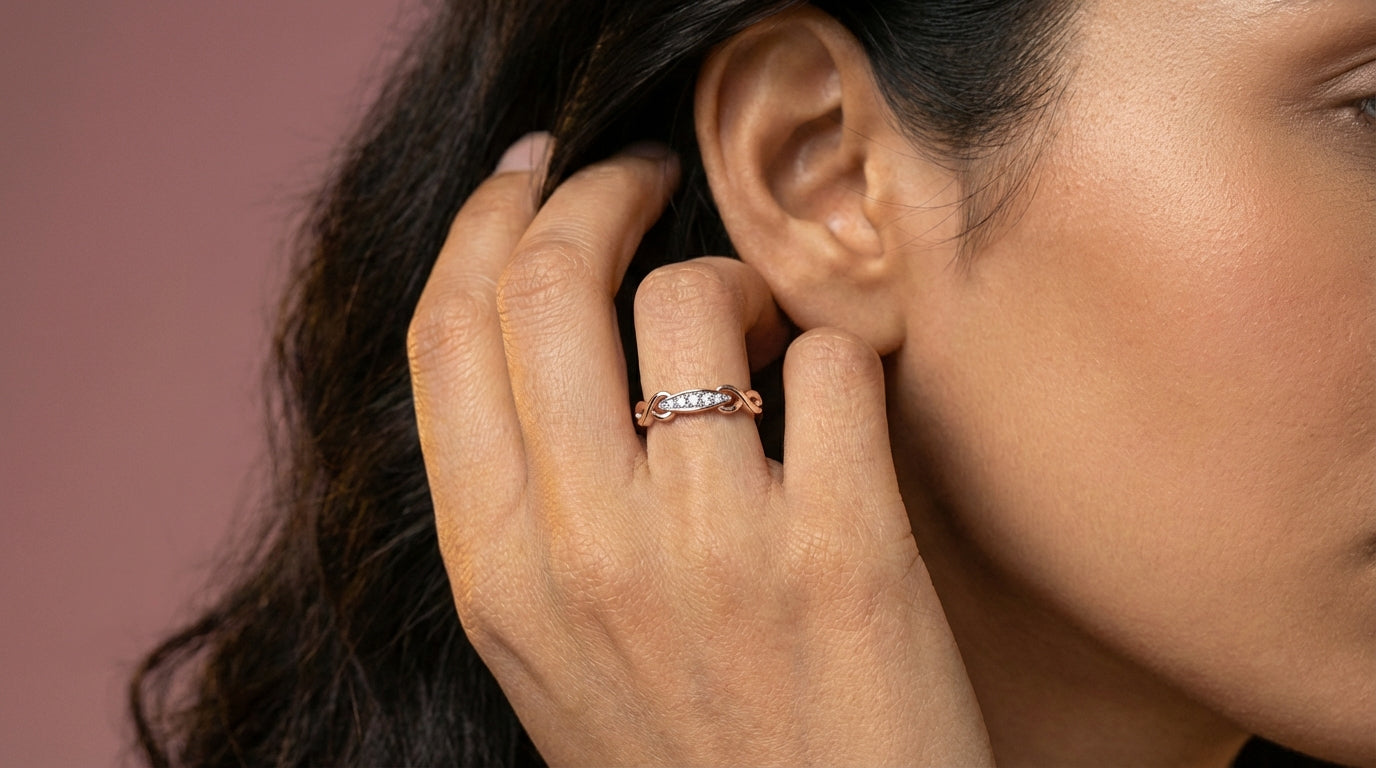 Ephemeral 18Kt Diamond Ring model_rose view