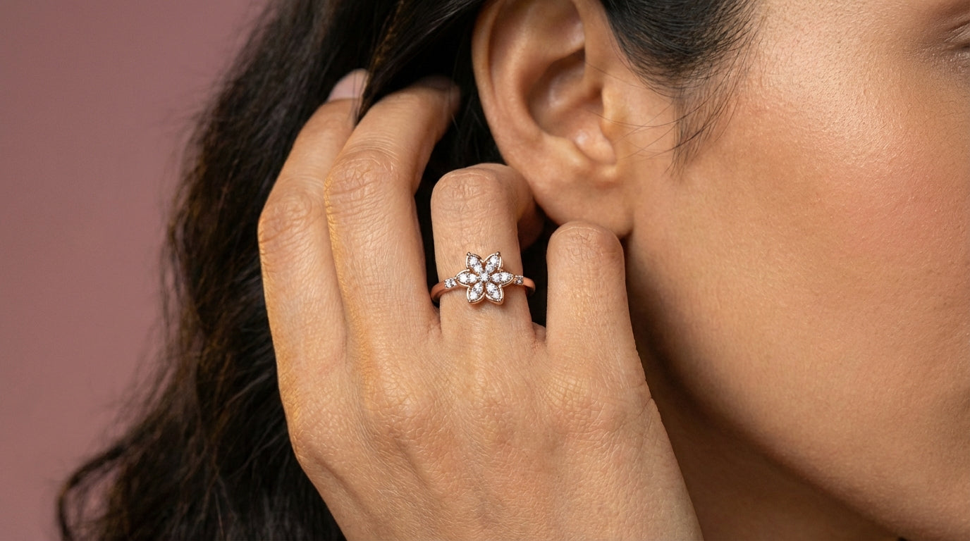 Flame 18Kt Diamond Ring model_rose view