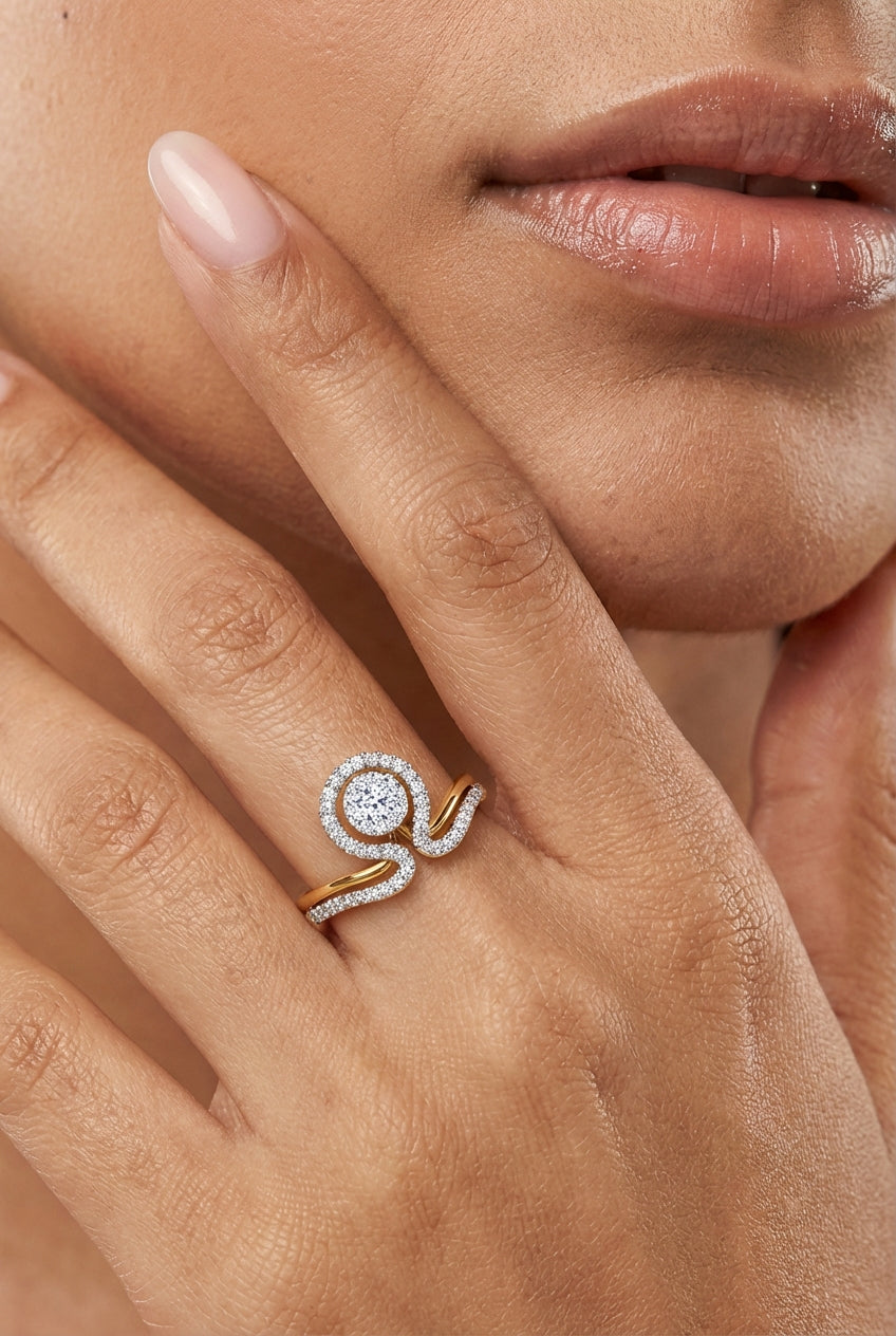 Glimmer Radiance 18Kt Diamond Ring model_white view