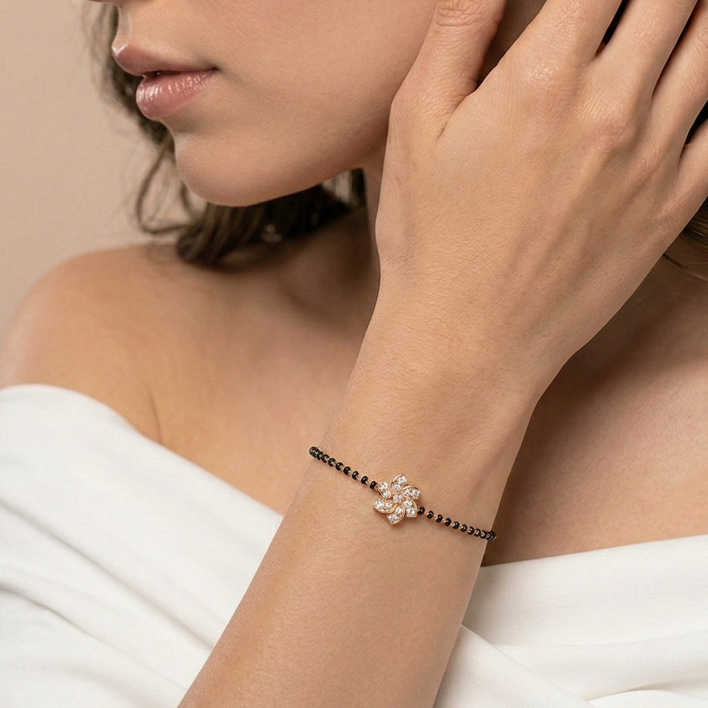 Glittering Grove Diamond Bracelet 18K model_rose-1 view