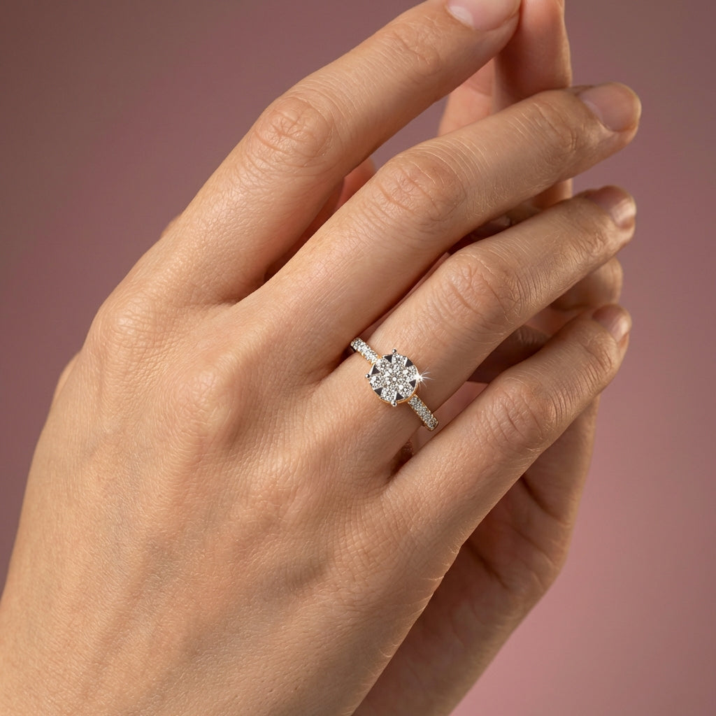 Ivory Ember 18Kt Diamond Ring model view