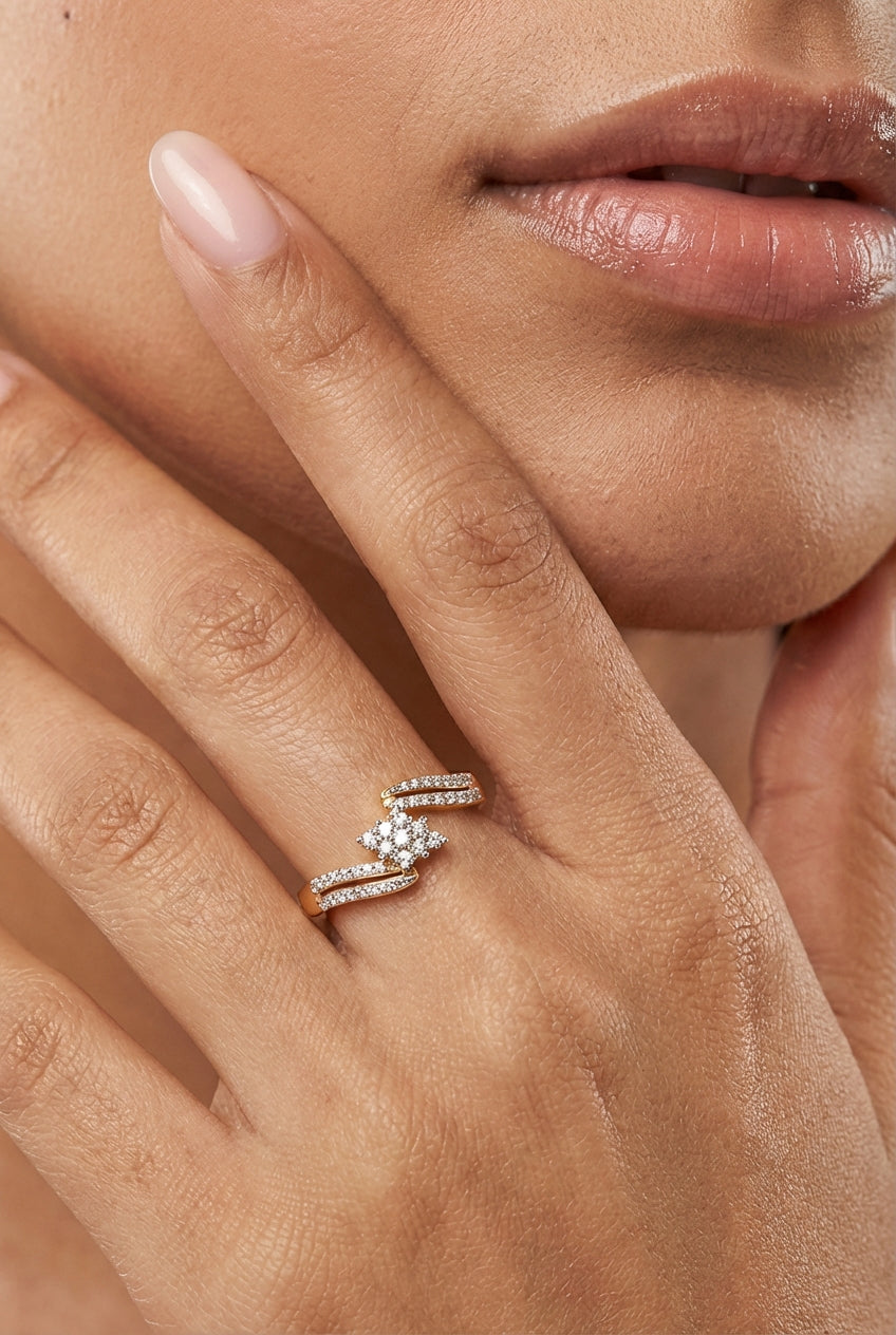 Lustrous Lagoon Luminary 18Kt Diamond Ring model_white view