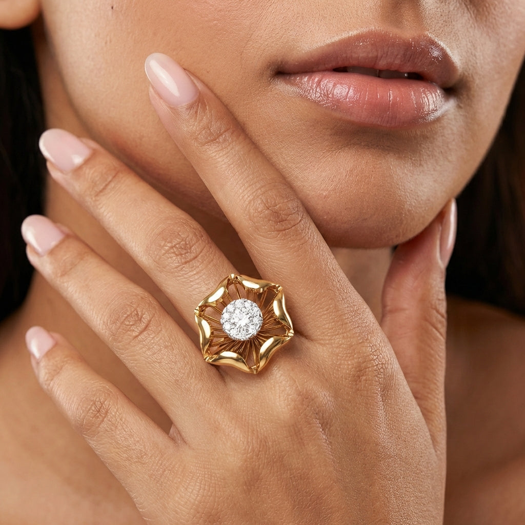 Moonlit Majesty 18Kt Diamond Ring model_white view