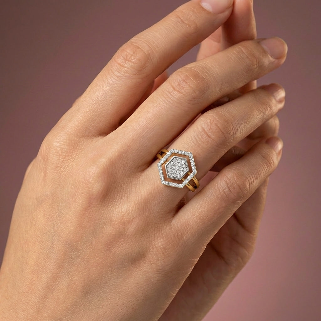 Mystique 18Kt Diamond Ring model view