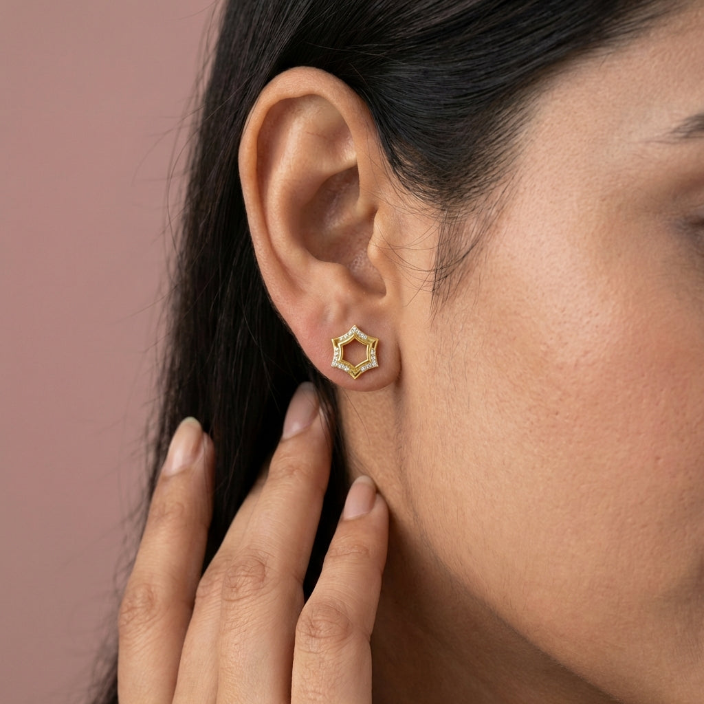 Mystique Sparkle Diamond Earring 18K model_yellow view