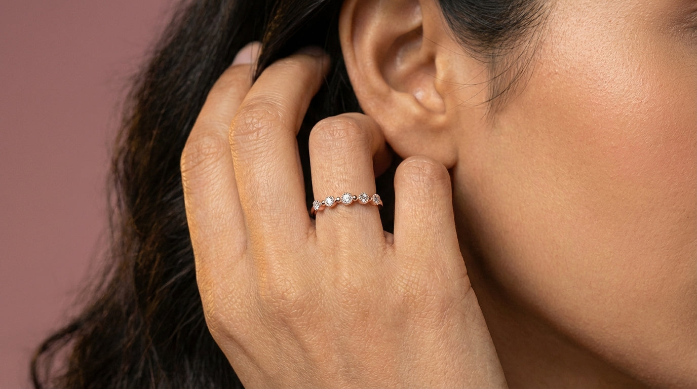 Nebulous 18Kt Diamond Ring model_rose view