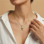 Regal Radiance Diamond Pendant 18K model_white-1 view