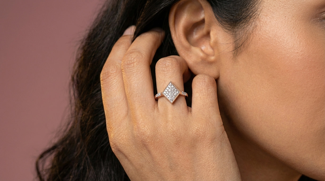 Resplendence 18Kt Diamond Ring model_rose view