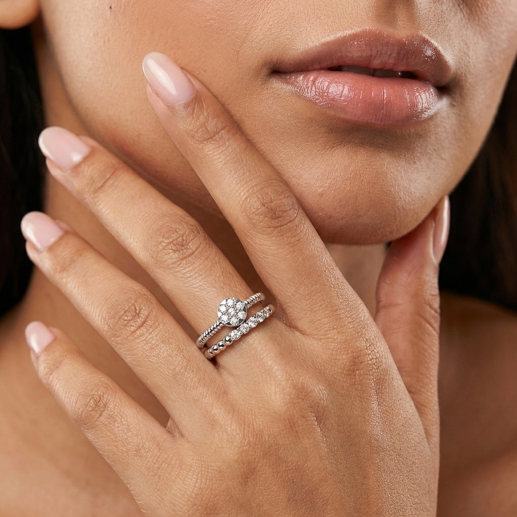 Scarlet Veil 18Kt Diamond Ring model_white view