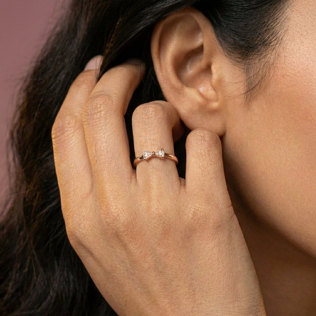 Velvet Rose 18Kt Diamond Ring model_rose view