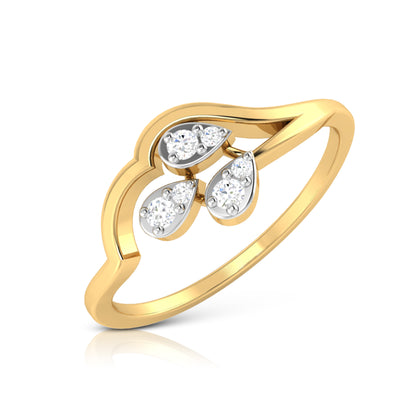 Gilded Grace Grandeur 18Kt Diamond Ring